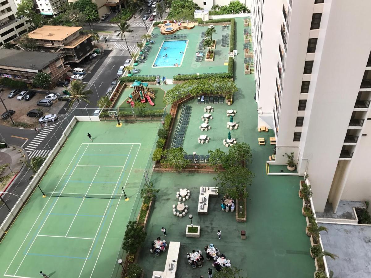 Ferienwohnung Waikiki Banyan Honolulu Exterior foto